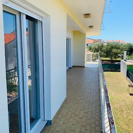 Comfort & Style 1st Floor Apartment Bibinje