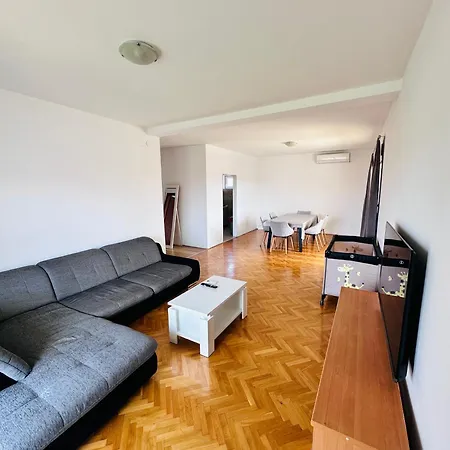 Comfort & Style 1st Floor Appartamento