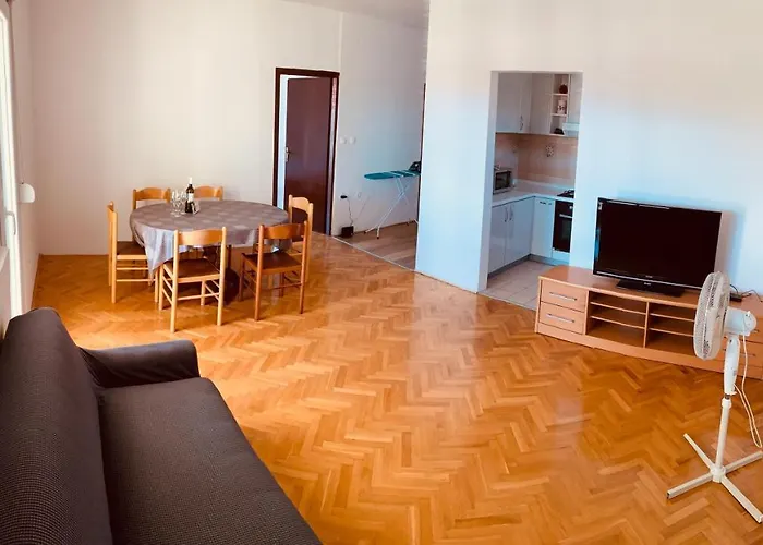 Comfort & Style 1st Floor