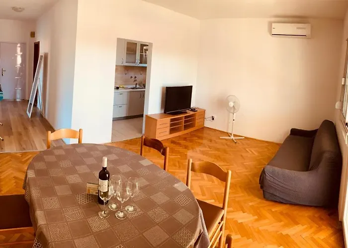 Comfort & Style 1st Floor